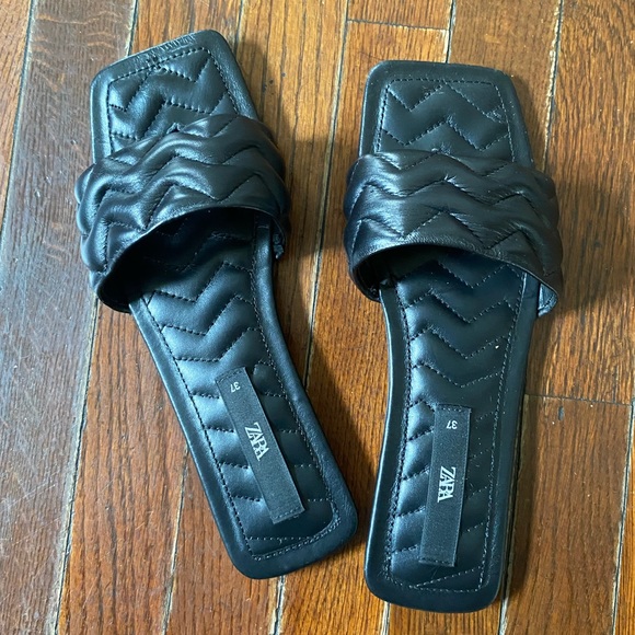 ZARA SANDALS